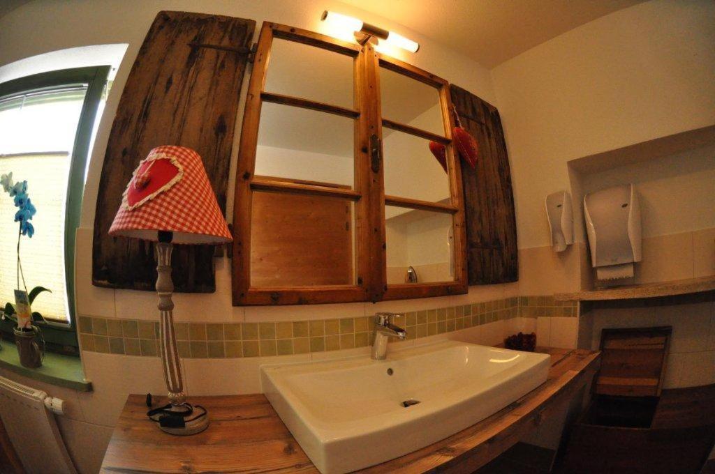 Hotel Zum Urviech -Erwachsenenhotel- (Adults Only) แอห์วัลด์ ภายนอก รูปภาพ
