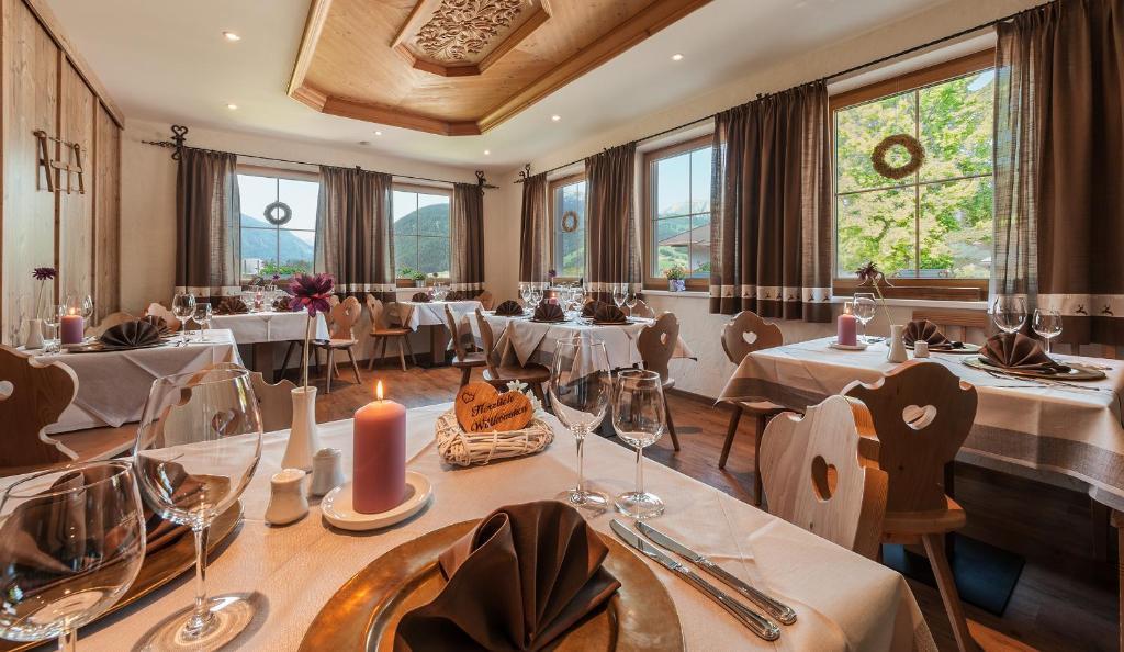 Hotel Zum Urviech -Erwachsenenhotel- (Adults Only) แอห์วัลด์ ภายนอก รูปภาพ
